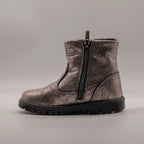 Primigi 2860011 – Stivaletti bambina grigio metallizzato con zip laterale - scarpe di qualità venduta a Milano da Pli-Pla