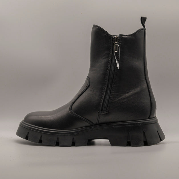 Primigi 6876700 – Stivaletti Chelsea bambina in pelle con zip e zeppa nero - scarpe di qualità venduta a Milano da Pli-Pla