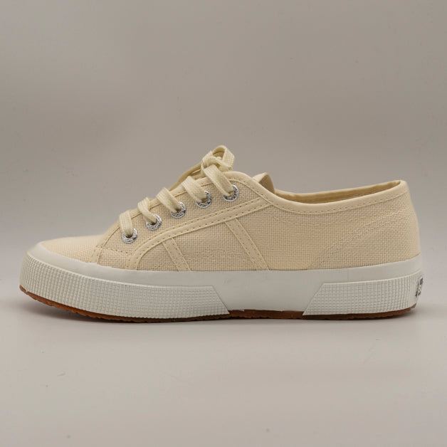 Superga 2750 Cotu Classic – sneaker in cotone iconica e senza tempo - beige - scarpe di qualità venduta a Milano da Pli-Pla