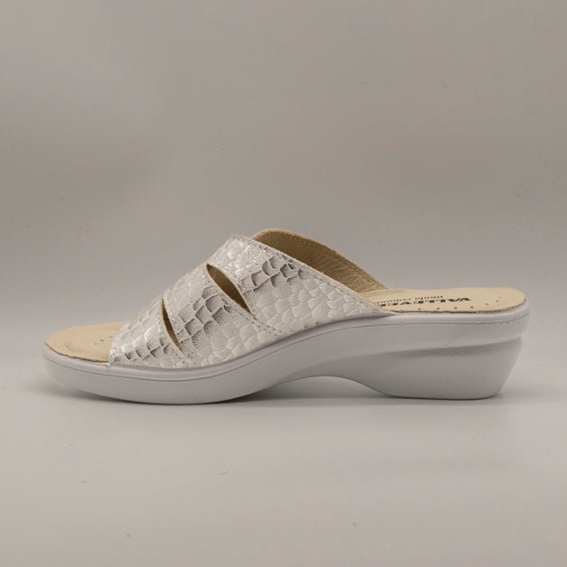 Valleverde 25306B – sandalo con zeppa in ecopelle e fascia regolabile - argento - scarpe di qualità venduta a Milano da Pli-Pla