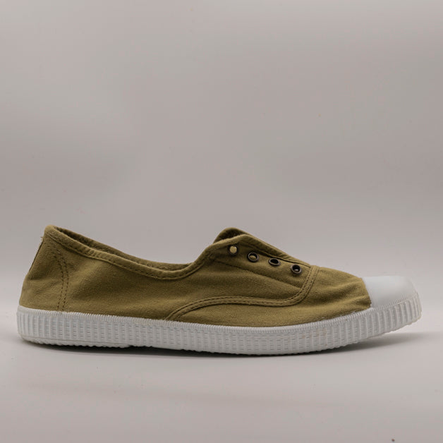 Victoria 106623 – Sneakers donna in tela sostenibile con elastico - verde oliva - scarpe di qualità venduta a Milano da Pli-Pla